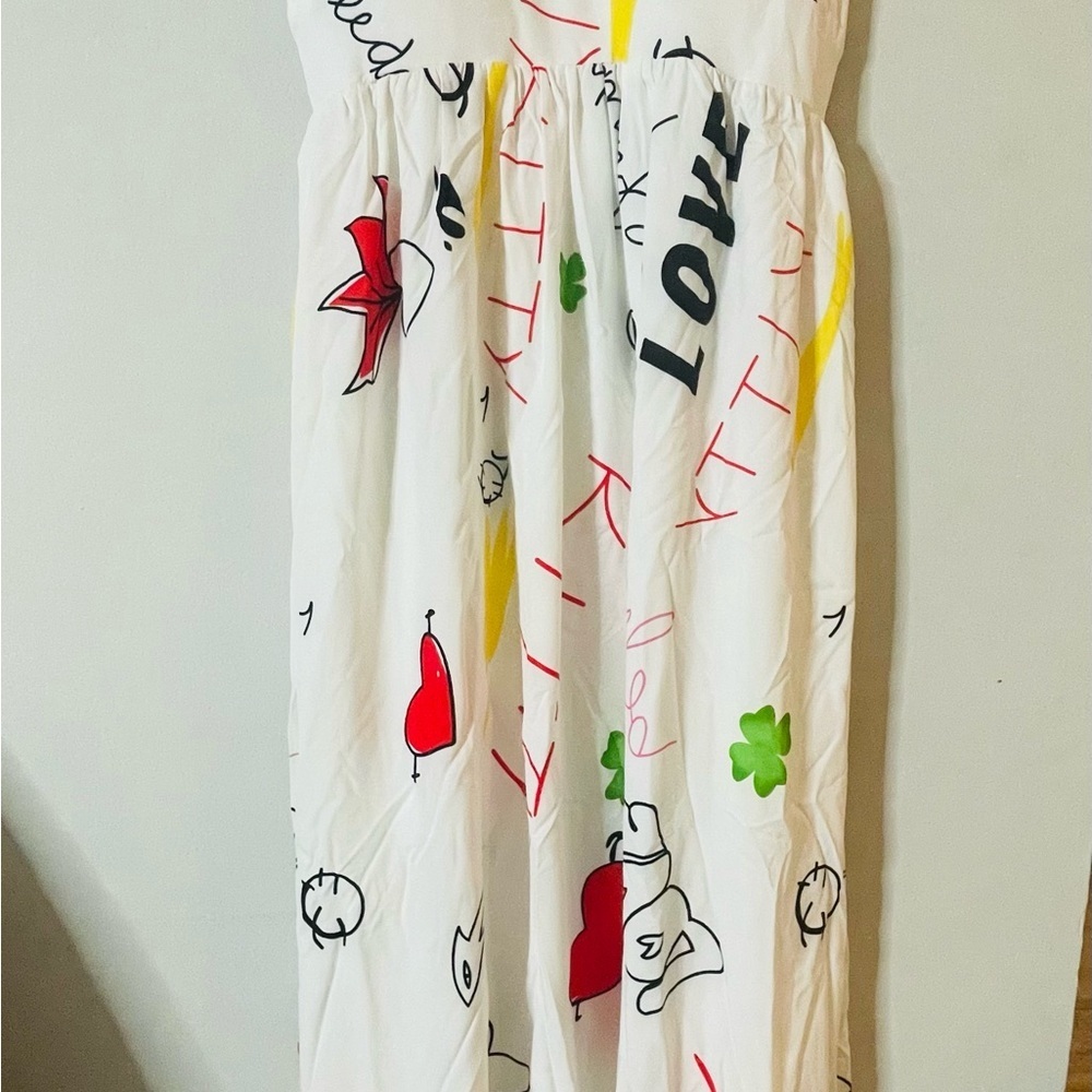 Chic White Maxi Dress with Vibrant Prints - Picture 3 of 5